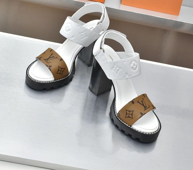 New Collection Fashion Women LV Shoes 220 New Collection Fashion Women LV Shoes 220