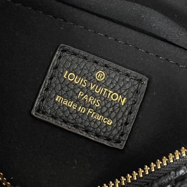Chic Charm LV Handbag M12174-1