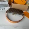 Chic Charm LV Handbag M12174-1