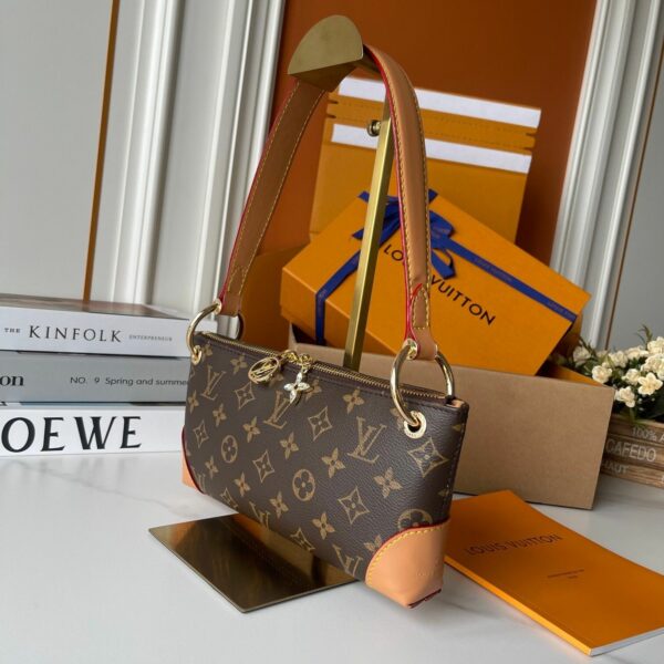 Chic Charm LV Handbag M12174-1