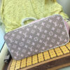 Stylish Fashion Carry L*V Handbag 825 Stylish Fashion Carry L*V Handbag 825