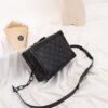 Stylish Fashion Carry L*V Handbag 82