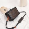 Stylish Fashion Carry L*V Handbag 80