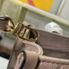 Stylish Fashion Carry L*V Handbag 640 Stylish Fashion Carry L*V Handbag 640