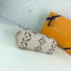 Stylish Fashion Carry L*V Handbag 579 Stylish Fashion Carry L*V Handbag 579