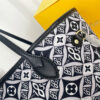 Stylish Fashion Carry L*V Handbag 542