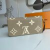 Stylish Fashion Carry L*V Handbag 523 Stylish Fashion Carry L*V Handbag 523