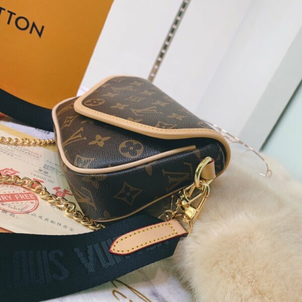 New Fashion L*V Handbag 384