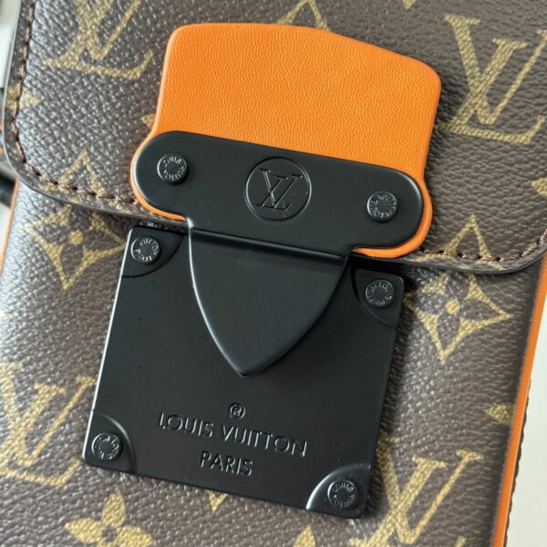 Luxury LV Handbag M81522