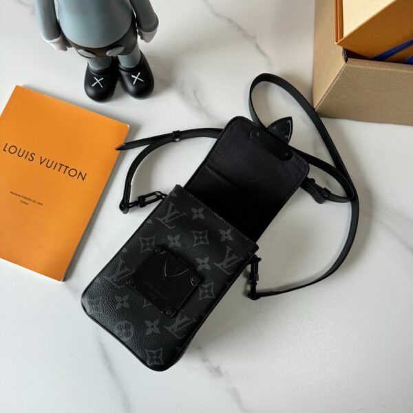 Luxury LV Handbag M81522
