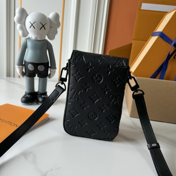 Luxury LV Handbag M81522