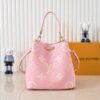 Chic Charm LV Handbag M44022