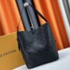 Chic Charm LV Handbag M12925-1