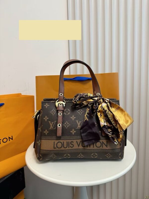 New Fashion LV Handbag L1395