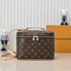 Chic Charm LV Handbag M42265
