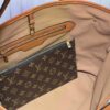 Stylish Fashion Carry L*V Handbag 1525 Stylish Fashion Carry L*V Handbag 1525