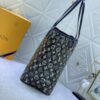 Chic Charm LV Handbag M22921 Chic Charm LV Handbag M22921