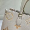 Chic Charm LV Handbag M46542