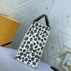Chic Charm LV Handbag M44570