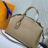 Stylish Fashion Carry L*V Handbag 987