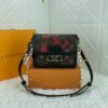 Stylish Fashion Carry L*V Handbag 922