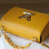 Stylish Fashion Carry L*V Handbag 902