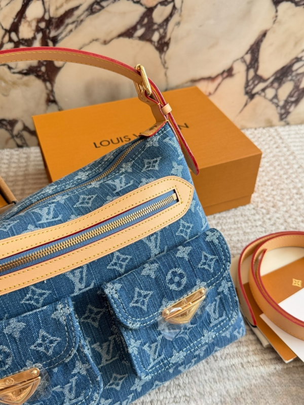 Stylish Fashion Carry LV Handbag LV263262 Stylish Fashion Carry LV Handbag LV263262