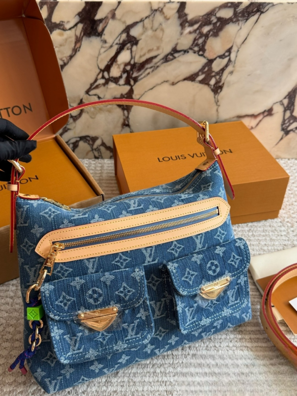 Stylish Fashion Carry LV Handbag LV263262 Stylish Fashion Carry LV Handbag LV263262
