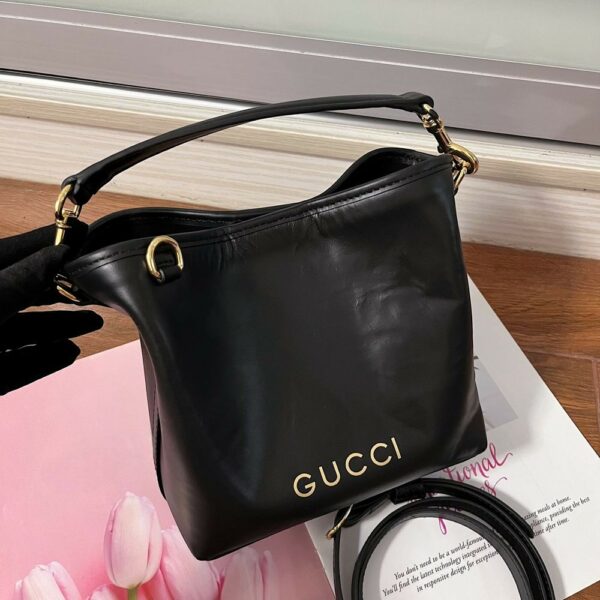 Luxury Gucci Handbag 815118