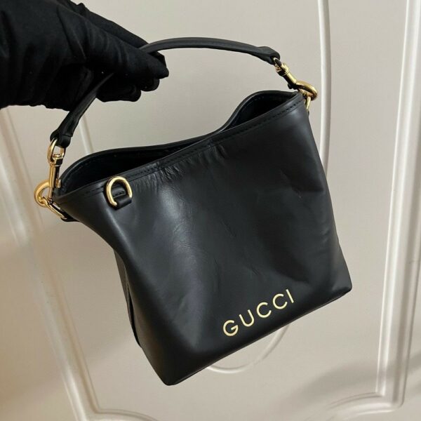 Luxury Gucci Handbag 815118