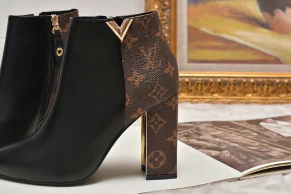 New Collection Fashion Women LV Shoes 034