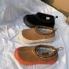 New Collection Fashion Shoes U3011