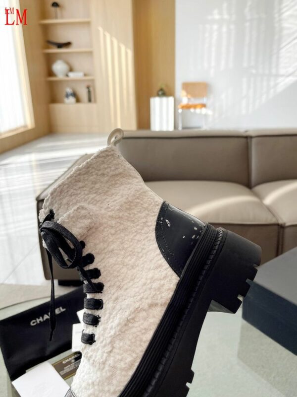 New Collection Fashion Women CN Shoes 325