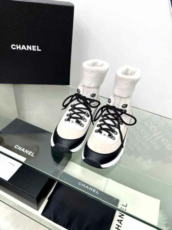 New Collection Fashion Women CN Shoes 304