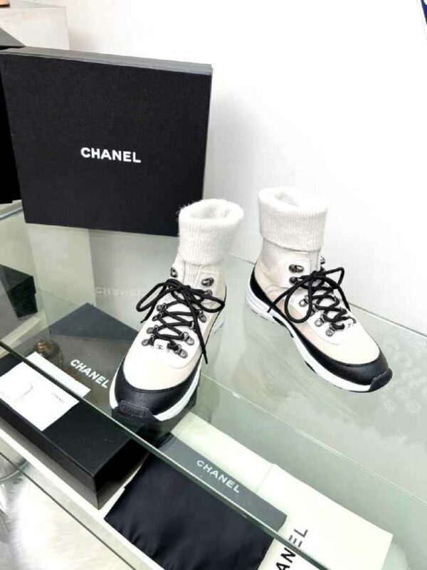 New Collection Fashion Women CN Shoes 304