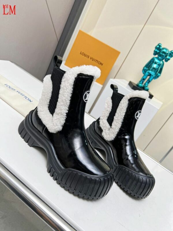 New Collection Fashion Women LV Shoes 374