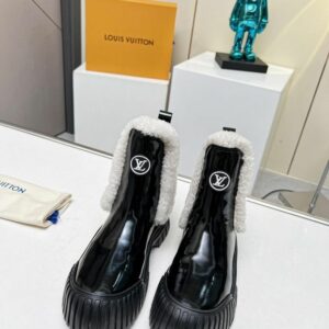 New Collection Fashion Women LV Shoes 374