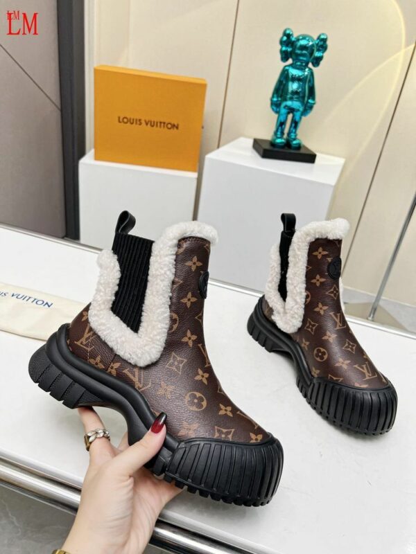 New Collection Fashion Women LV Shoes 373
