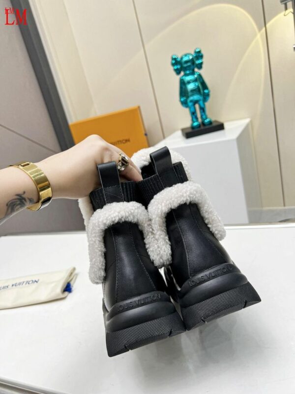 New Collection Fashion Women LV Shoes 372