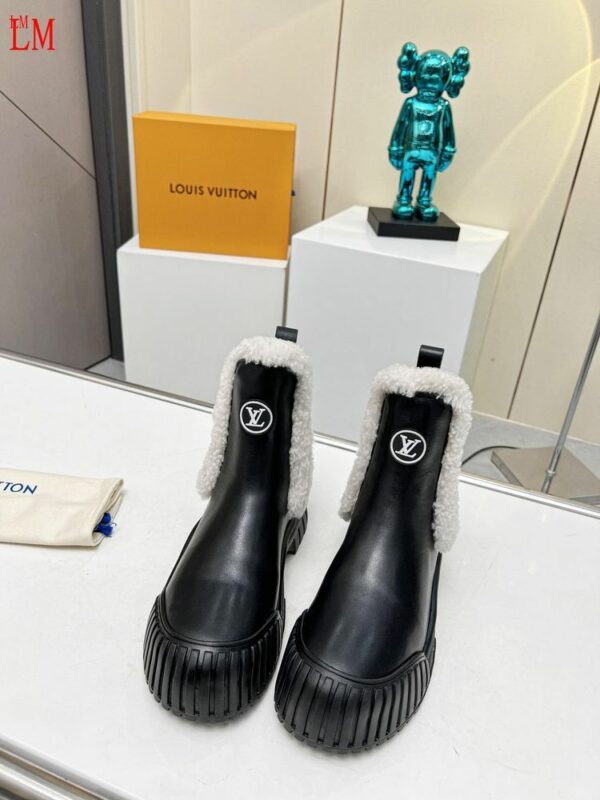 New Collection Fashion Women LV Shoes 372