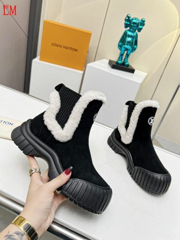 New Collection Fashion Women LV Shoes 371