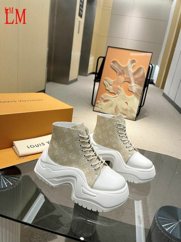 New Collection Fashion Women LV Shoes 370