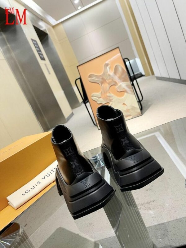 New Collection Fashion Women LV Shoes 368