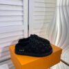 New Fashion Women Slippers 101 New Fashion Women Slippers 101