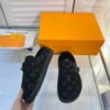 New Fashion Women Slippers 101 New Fashion Women Slippers 101
