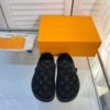 New Fashion Women Slippers 101 New Fashion Women Slippers 101