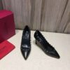 New Collection Fashion Valentino Women Shoes 001