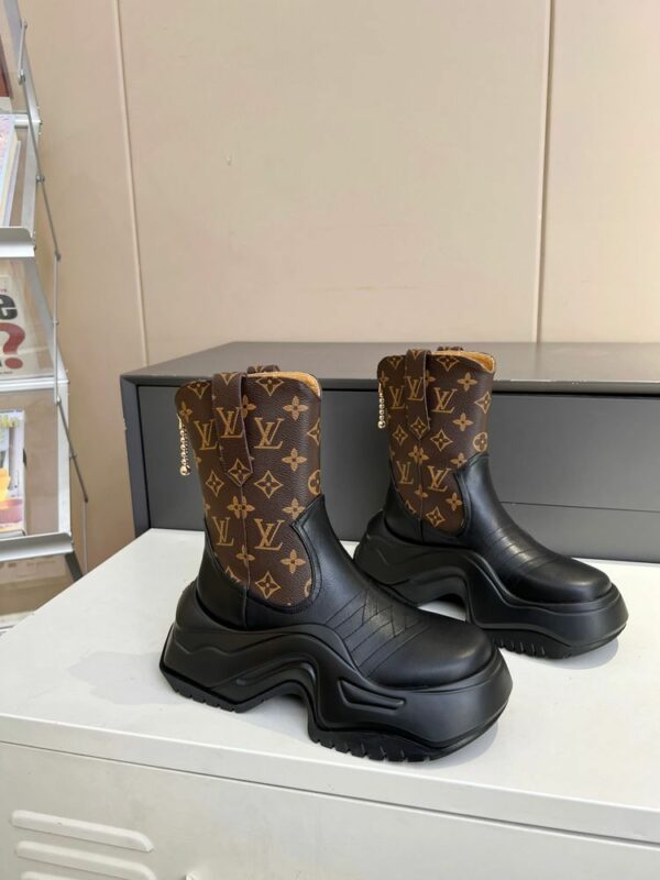 New Collection Fashion Women LV Shoes 305