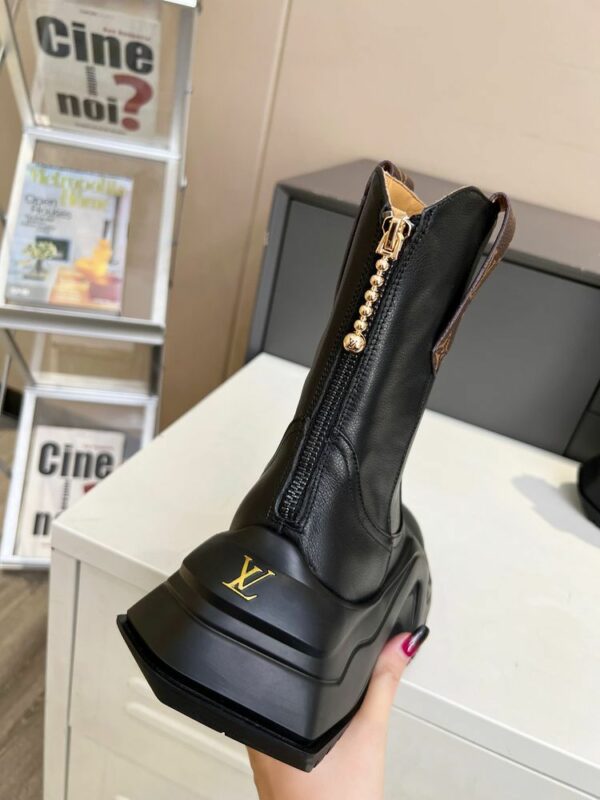 New Collection Fashion Women LV Shoes 305