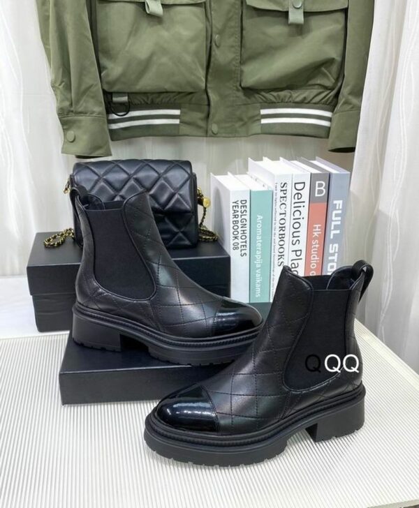 New Collection Fashion Women CN Shoes 235